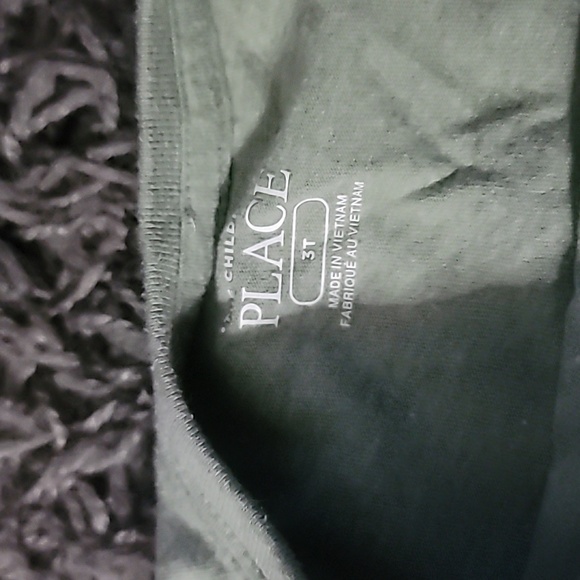 ⚡️Boys Size 3T Shirt⚡️ - Picture 4 of 4